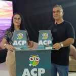 Durante debate da ACP candidatos à prefeitura assinam Carta Compromisso com a Educação Pública